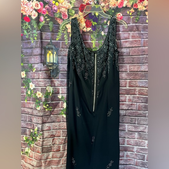 Ikara Formal Beaded Dress with Jacket - Picture 6 of 7